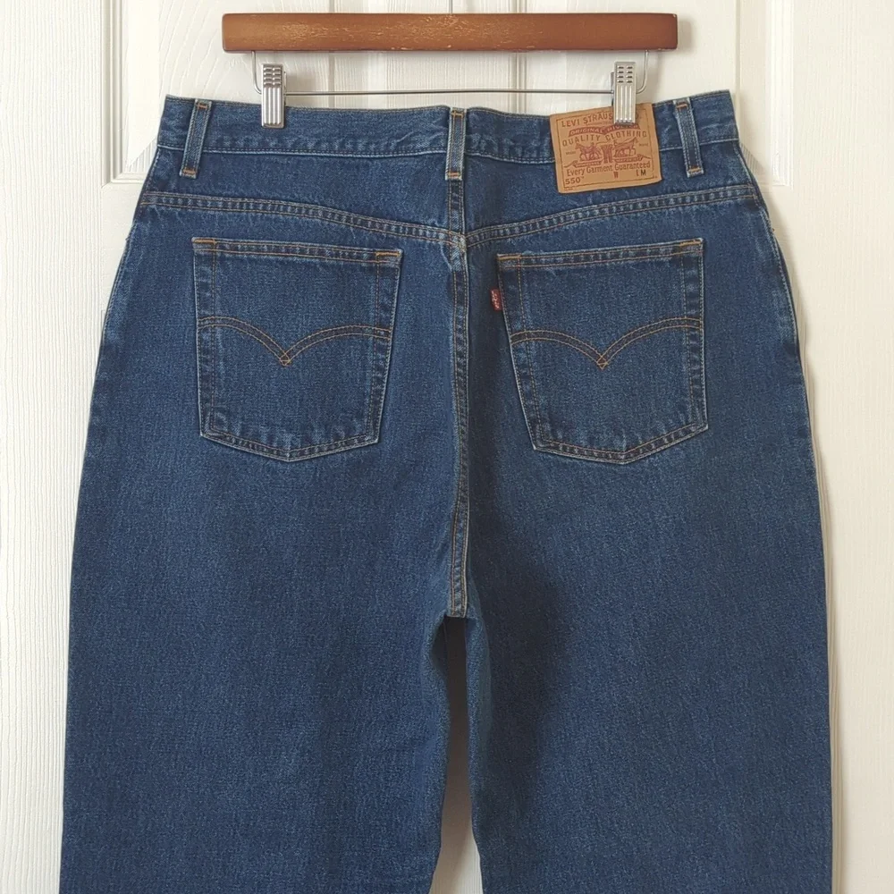 Levi's 90's Vintage 550 Dark Wash High Rise Relaxed Fit Tapered Leg Mom Jeans 18 - Picture 5 of 15
